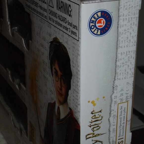 LIONEL, HARRY POTTER, HOGWARTS EXPRESS, TRAIN SET, 28 PIECE SET, BRAND NEW!! - Picture 5 of 12